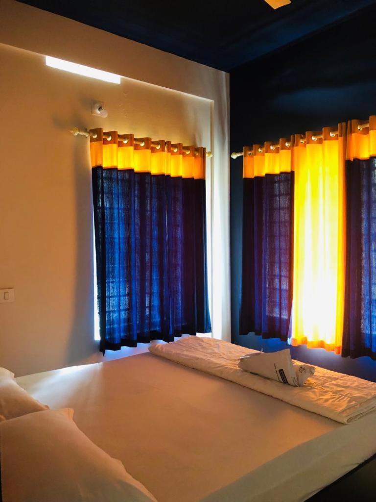 Royal Residency Apartment Tindummal Luaran gambar